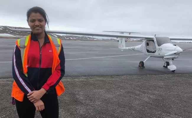 Mumbai Girl Becomes First Woman To Fly Solo Across Atlantic - Sakshi