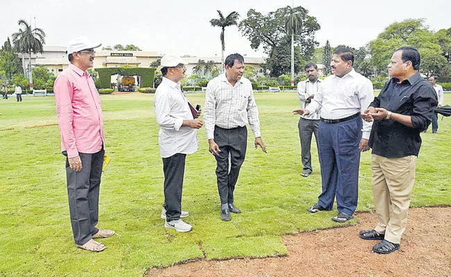 Telangana Formation Day fete likely at  Nampally Public Gardens - Sakshi