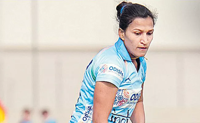 Indian womens hockey team beat South Korea 2-1 - Sakshi