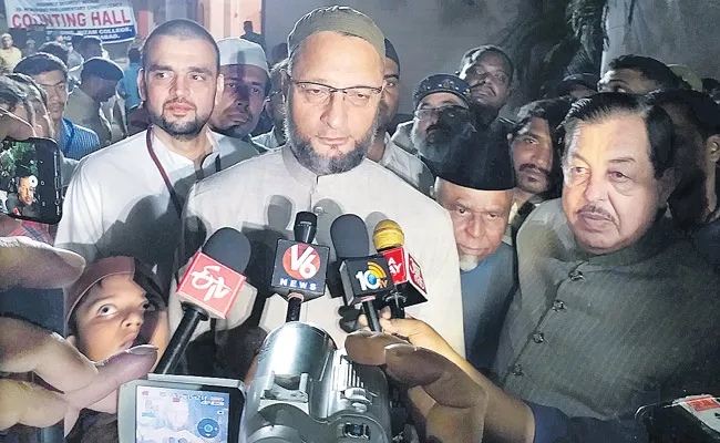  Asaduddin Owaisi secures comfortable 4th term from Hyderabad - Sakshi