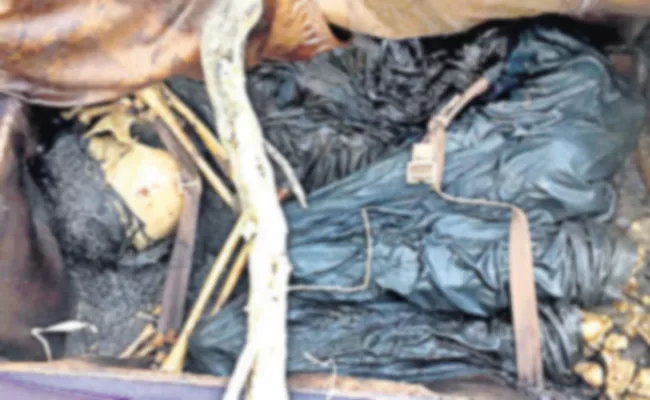 Women Dead Body Found in Suitcase in Hyderabad - Sakshi