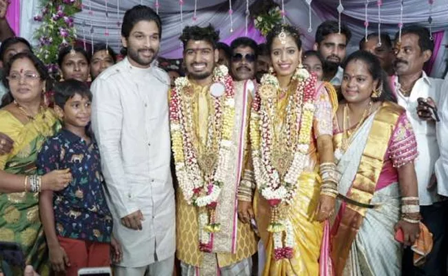 Allu Arjun Attends Asst Choreographer Wedding - Sakshi