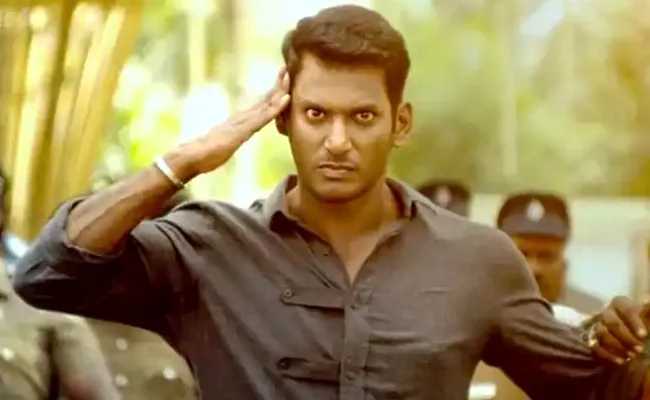 Vishal Ayogya Will Be Dubbed In Telugu - Sakshi