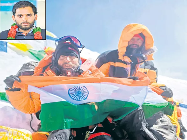 Amgoth Thukaram Mounted the Everest  - Sakshi