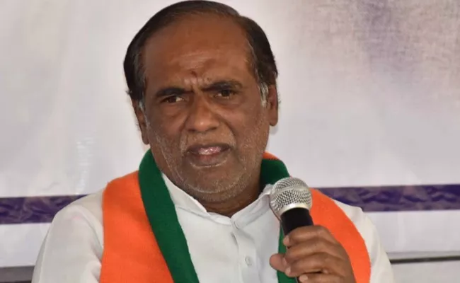 K Laxman Fires On Uttam Kumar Reddy And KCR - Sakshi