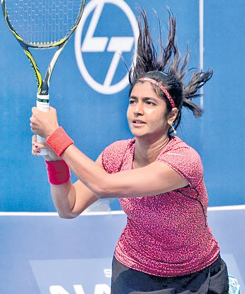 Nidhi Chilumula in Quarters of Asia Tennis Tour - Sakshi