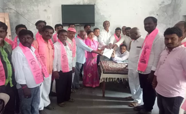 Telangana ZPTC And MPTC Third Phase Nominations Mahabubnagar - Sakshi