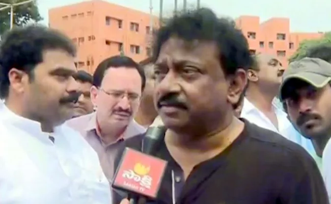 Ram Gopal Varma Attend YS Jagan Swearing-in Ceremony - Sakshi