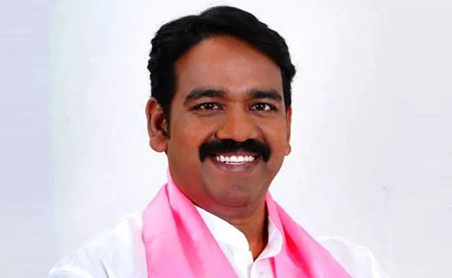 Telangana MLA Quota MLC Election Naveen Rao Unanimously Elected - Sakshi