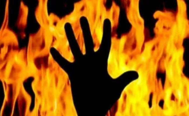 Man Burns Lover For Asking Marry Her In Puducherry - Sakshi