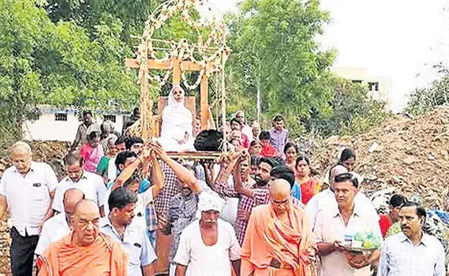 Jain Woman Attain Samadhi In Tamil Nadu Villupuram - Sakshi