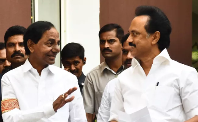 KCR Meets Stalin Over Federal Front - Sakshi