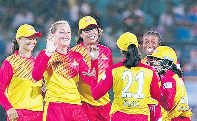 Trailblazers pull-off stylish win against Supernovas despite of Harmanpreet's bashing - Sakshi