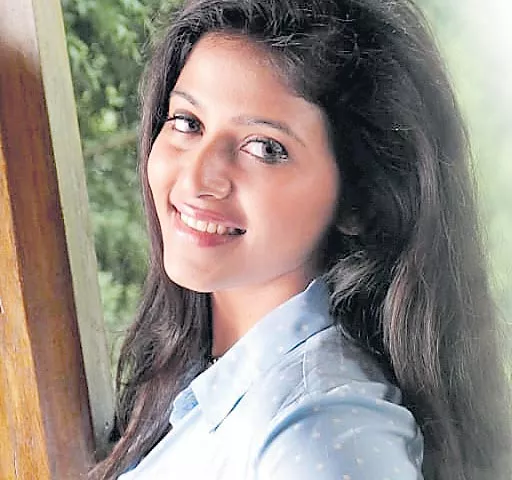 Anjali plays the lead in the 3D horror film Lisaa - Sakshi