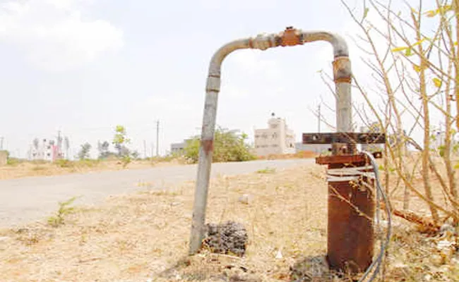 Ground Level Water Down in Hyderabad - Sakshi