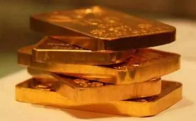 23 KG Gold Seized In Chennai Airport - Sakshi