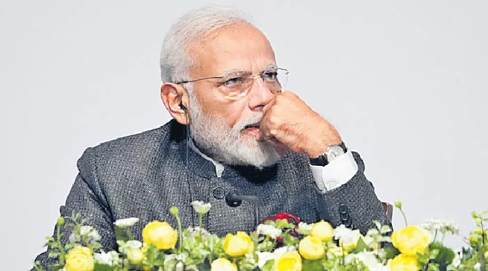 Narendra Modi tells ministries to prepare five-year plans - Sakshi