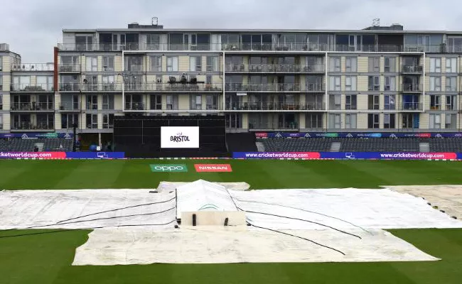 Srilanka vs Bangladesh Match Delayed Due to Rain - Sakshi