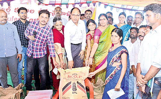 Padma Devender Reddy Talk On Agriculture Medak - Sakshi