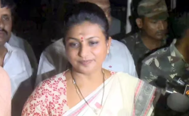 MLA Roja, Narayana Swamy Meets YS Jagan Mohan Reddy - Sakshi