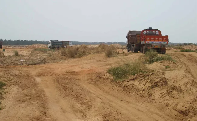 Free Sand Scheme Cancelled In AP - Sakshi