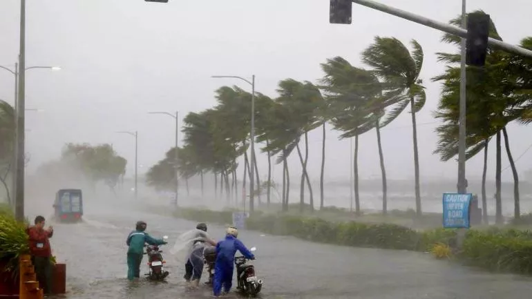 Cyclone Vayu Intensifies Gujarat Declared Holiday on June 13 Schools And Colleges - Sakshi