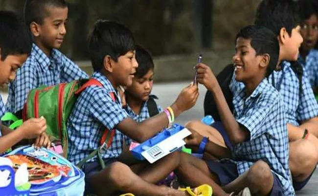 Telangana All Schools Reopen After Summer - Sakshi