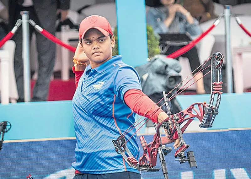 vennam Jyothi Surekha win a Bronze Medal - Sakshi