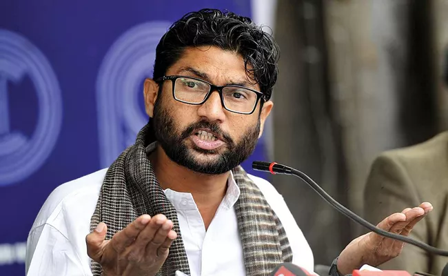 Case Filed On MLA Jignesh Mevani Over Sharing Of Fake Video - Sakshi