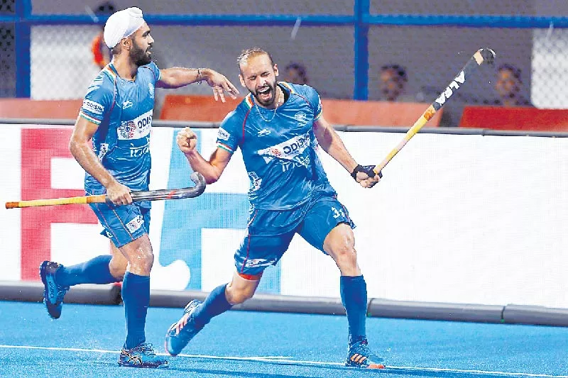 Ramandeep Singh’s double helps India demolish Japan 7-2 - Sakshi