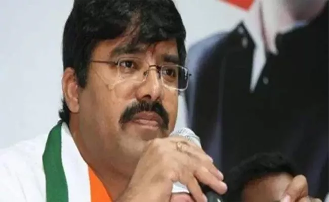 Formar Congress MLA Fires On TRS government - Sakshi