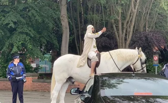 ICC World Cup 2019: Fan Arrives On A Horse At The India Vs Pakistan Match - Sakshi