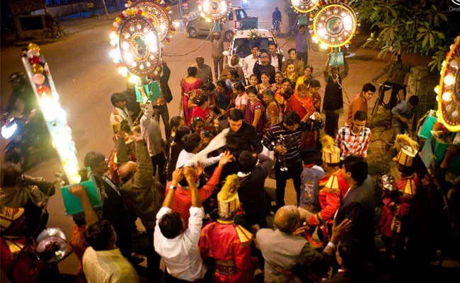 Conflicts in Wedding Baraat Hyderabad - Sakshi