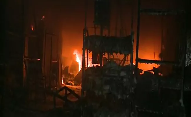 Fire Accident In Kakinada - Sakshi