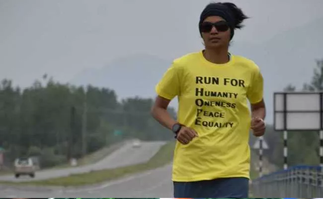 She Is Running From Kashmir To Kanyakumari In 100 Days With A Mission - Sakshi