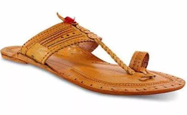 Kolhapuri Chappal Gets GI Tag - Sakshi