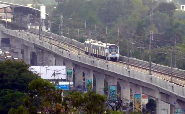 Flexis Disrupt Hyderabad Metro Rail Services - Sakshi