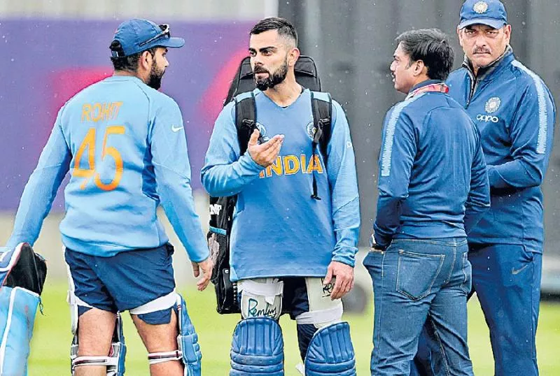 Shikhar Dhawan out of World Cup, Rishabh Pant named replacement - Sakshi