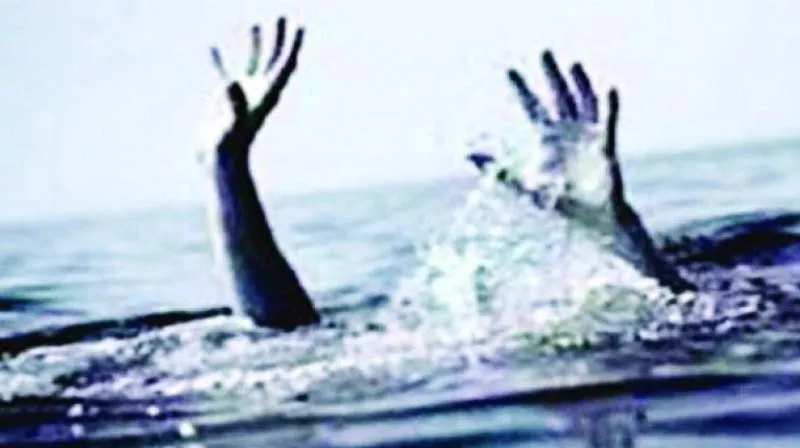 4 Children While Bathing, Electrocuted After Live Wire Falls Into Pool - Sakshi