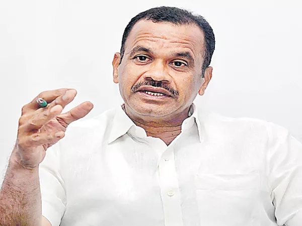 Komatireddy Venkat Reddy Strange Comments - Sakshi