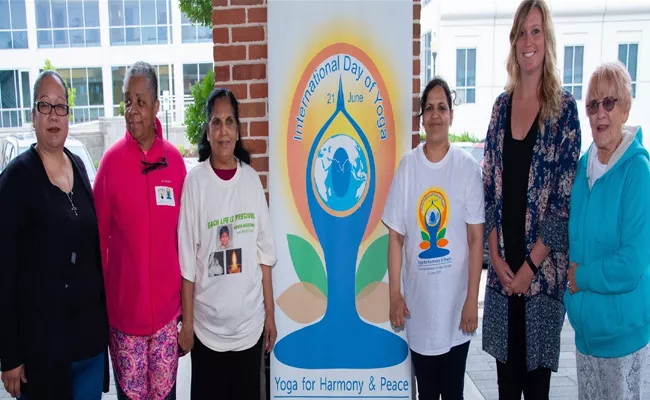 Yoga Day Organised By Subbayamma Nagubadi And Nitha Fiona In Valparaiso - Sakshi