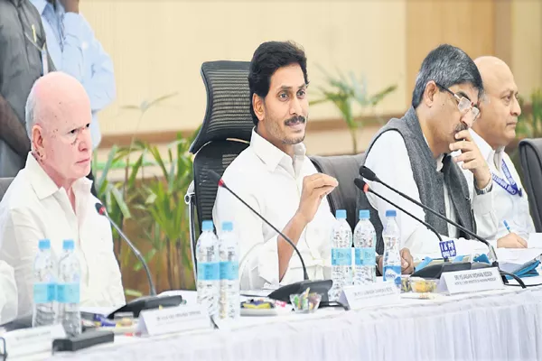 CM YS Jagan Mohan Reddy holds Collectors meeting at Praja Vedika - Sakshi