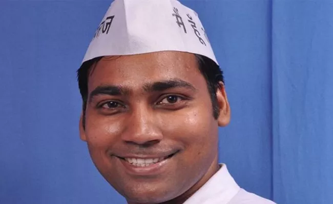 AAP MLA Manoj Kumar To Three Months In Jail - Sakshi