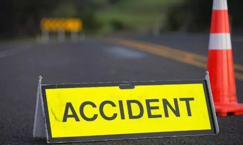 Woman injured in road accident In Boduppal - Sakshi