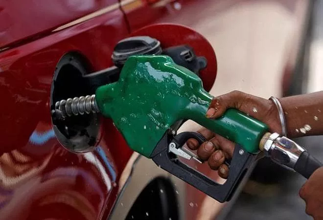 Petrol diesel prices increased on Thursday - Sakshi