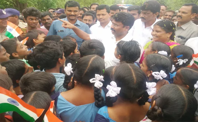 Adimulapu Suresh Came into Church Opening In Prakasam - Sakshi