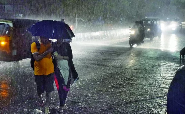 Telangana To Receive Heavy Rain In Next 24 Hours - Sakshi