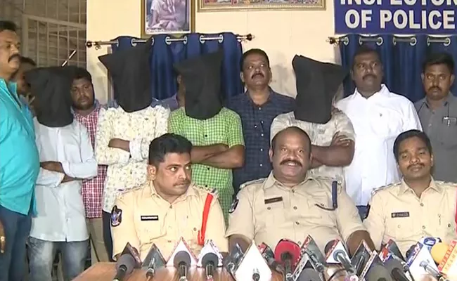 Ananthapur Police Arrest Five Persons Over Arts College Attack - Sakshi