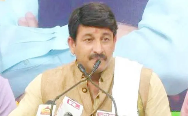 Manoj Tiwari Slams CM Kejriwal Over Free Metro Service To Women - Sakshi