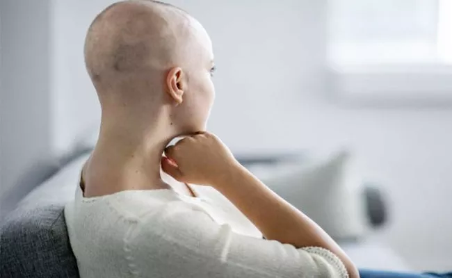 Kerala Woman Loses Hair After Wrong Cancer Diagnosis And Treatment - Sakshi